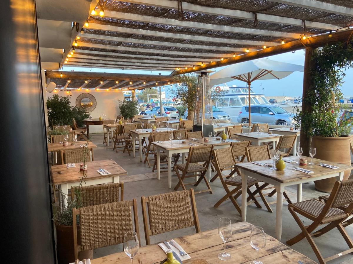 Les Vagues Hotel Saintes-Maries-de-la-Mer Exterior foto