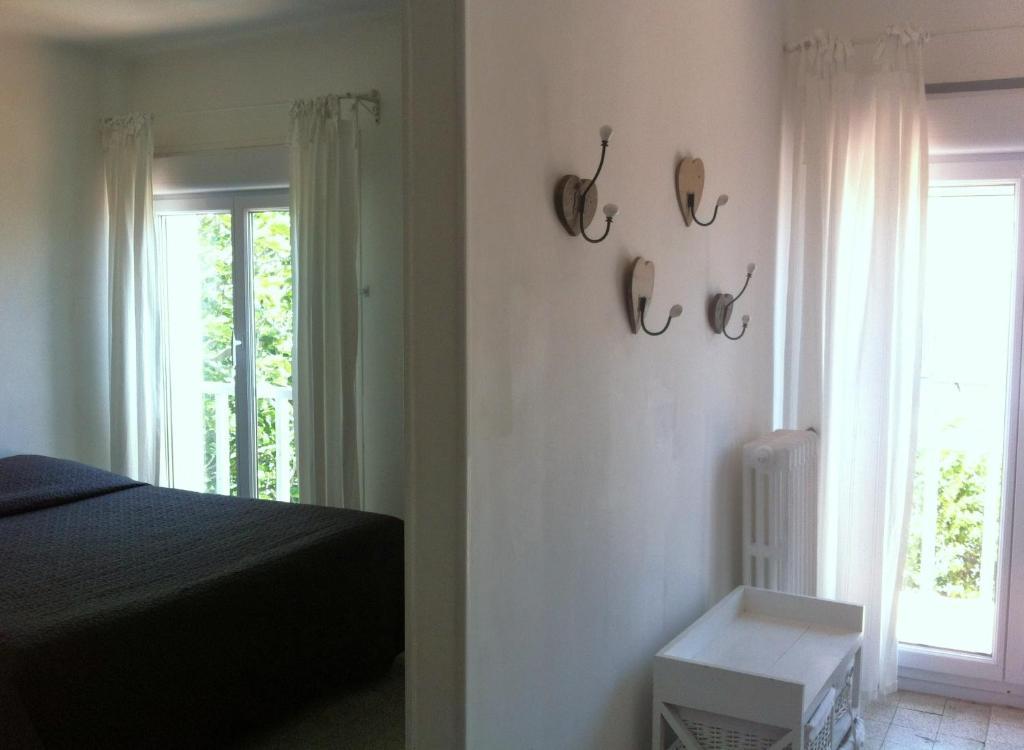 Les Vagues Hotel Saintes-Maries-de-la-Mer Quarto foto
